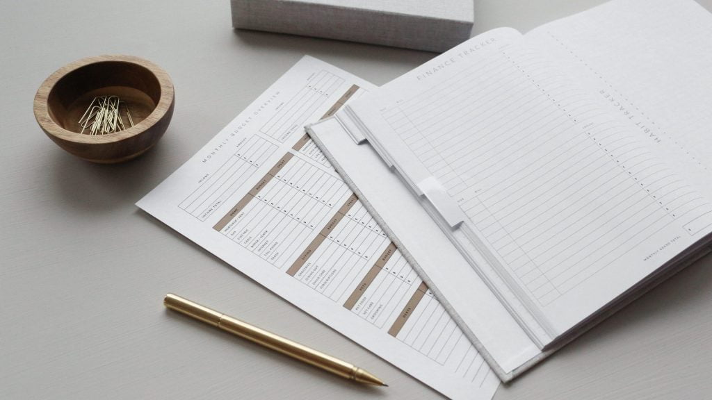 Debt Payoff Planner - How to Avoid Six Common Budgeting Mistakes